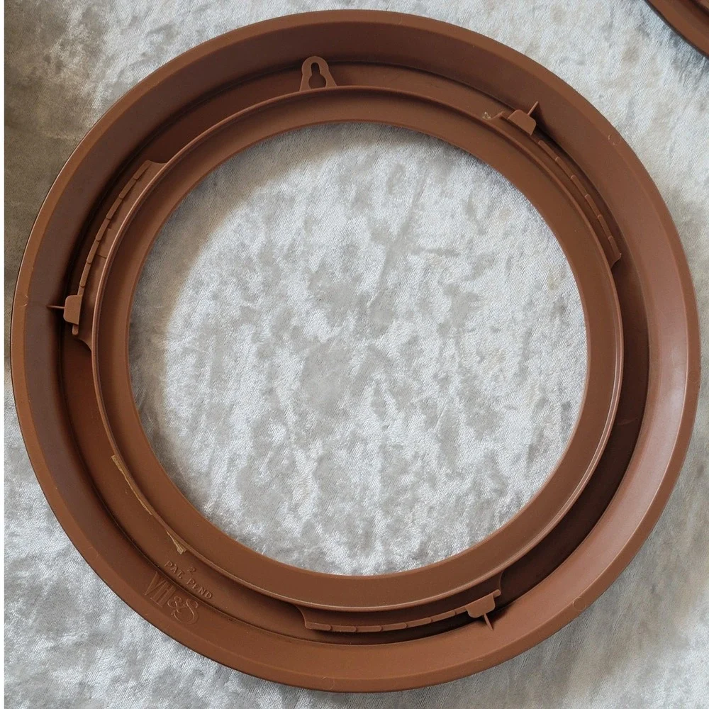 6 Van Hygan & Smythe Round faux wood Plastic Picture Plate Frames 11